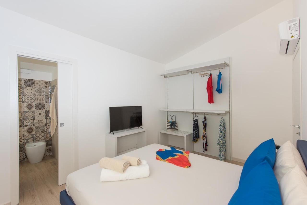 Ferienwohnung Loft Lungomare Àrbatax Exterior foto
