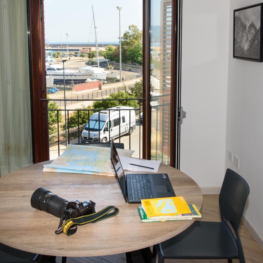 Ferienwohnung Loft Lungomare Àrbatax Exterior foto